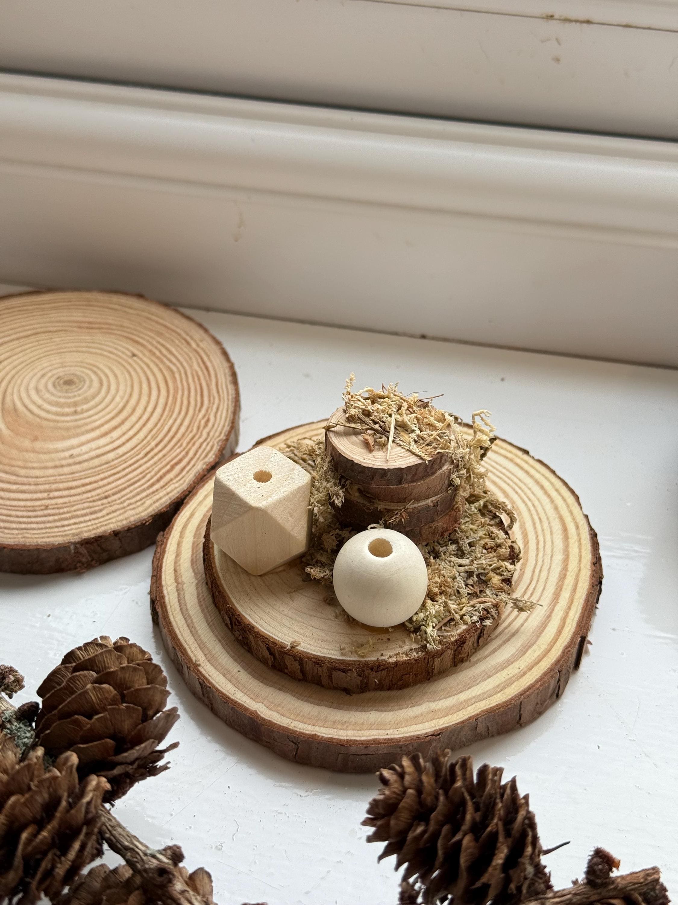 Log Stack Spray Holder Foraging Toy For Small Animals, Hamster Safe Moss