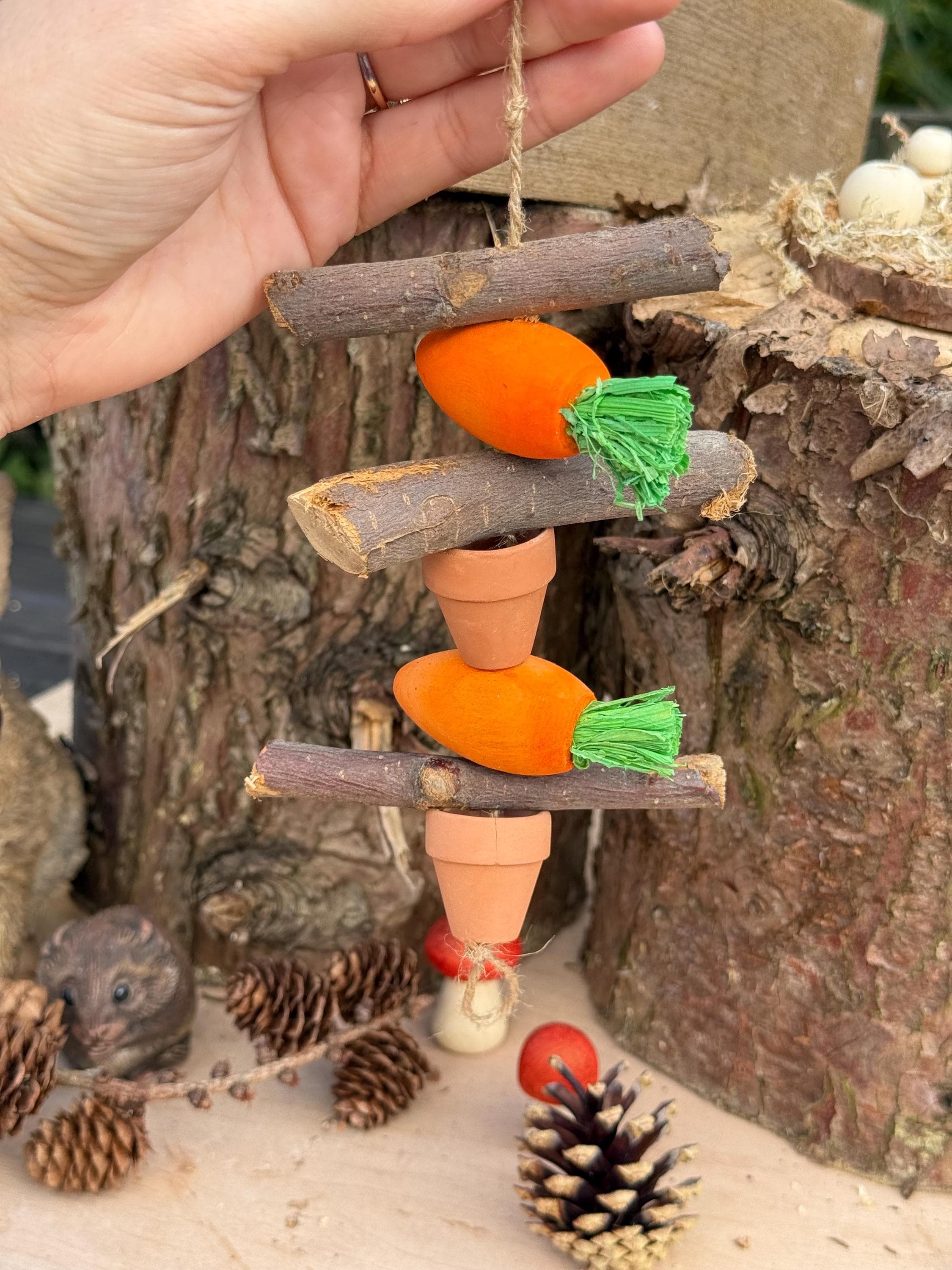Hanging Pots, Carrot & Apple Sticks Chew Toy Garland For Hamsters, Rabbits, Guineapigs
