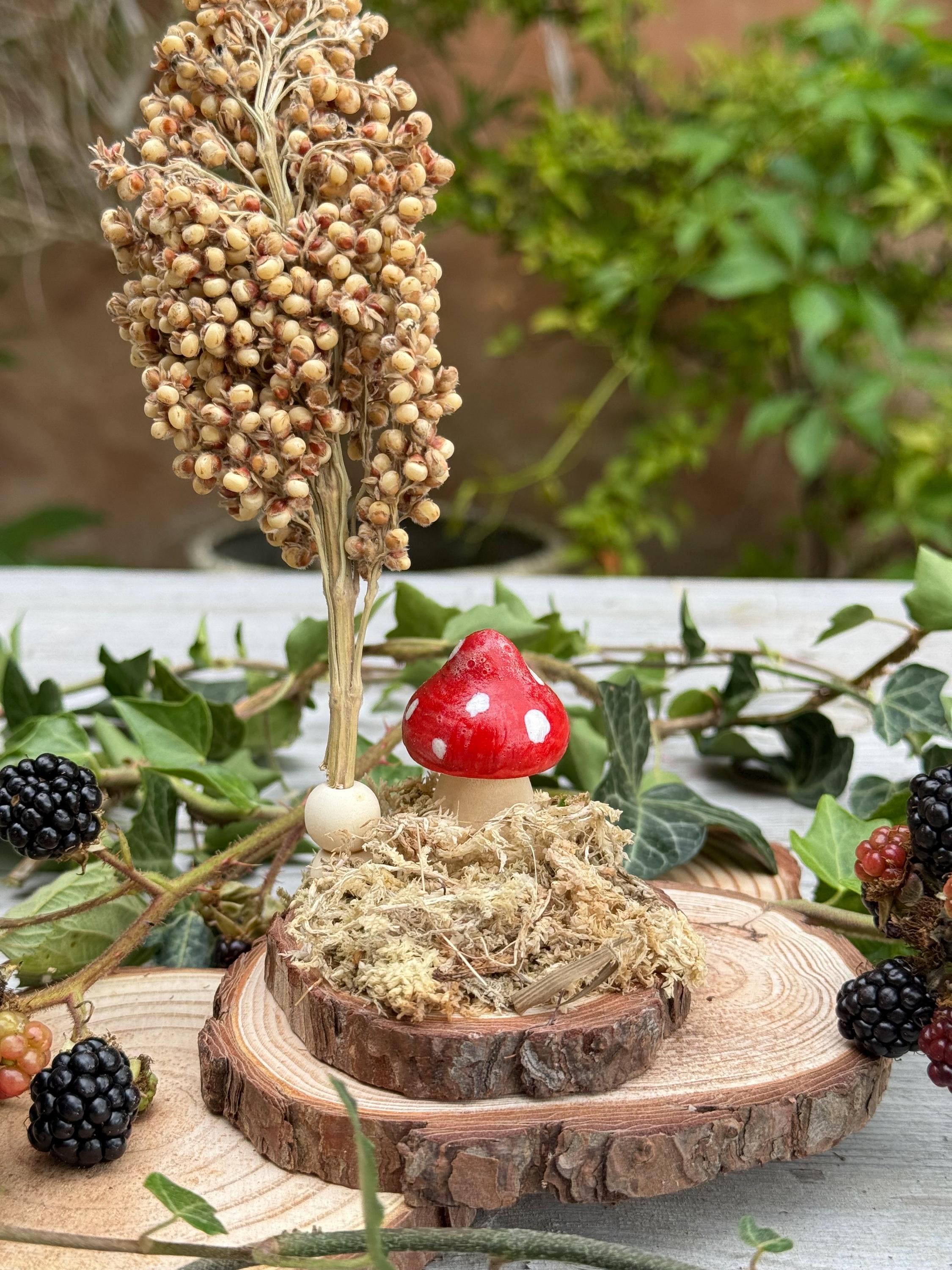 Woodland Moss Mushroom Spray Holder: Hamster Enrichment, Natural Decor