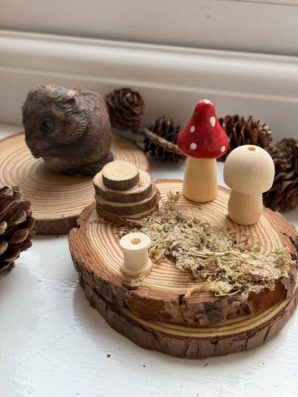 Mossy Log Stack Spray Holder Wooden Mushrom Hamster Enrichemnt Safe Chew Toy