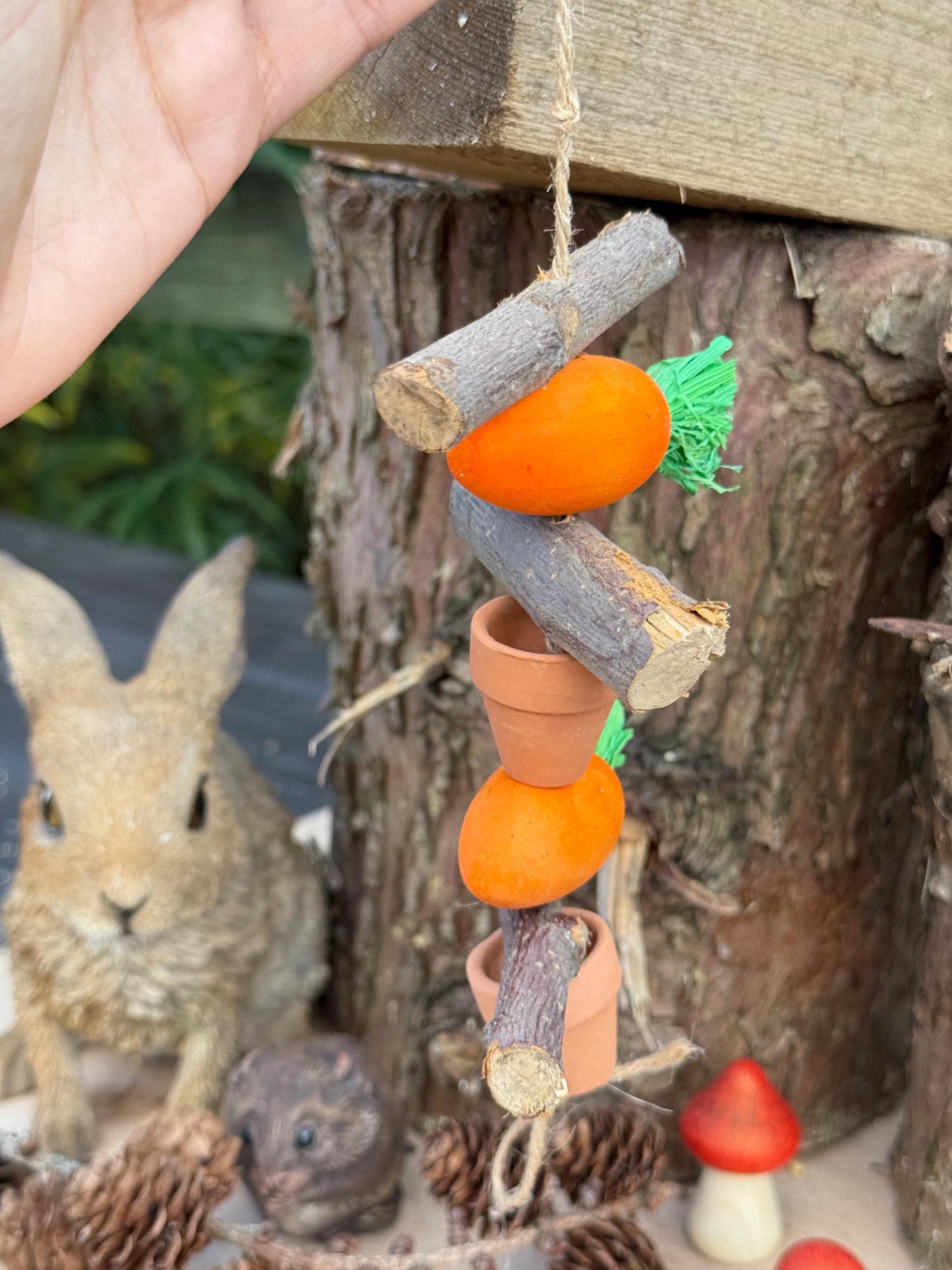 Hanging Pots, Carrot & Apple Sticks Chew Toy Garland For Hamsters, Rabbits, Guineapigs