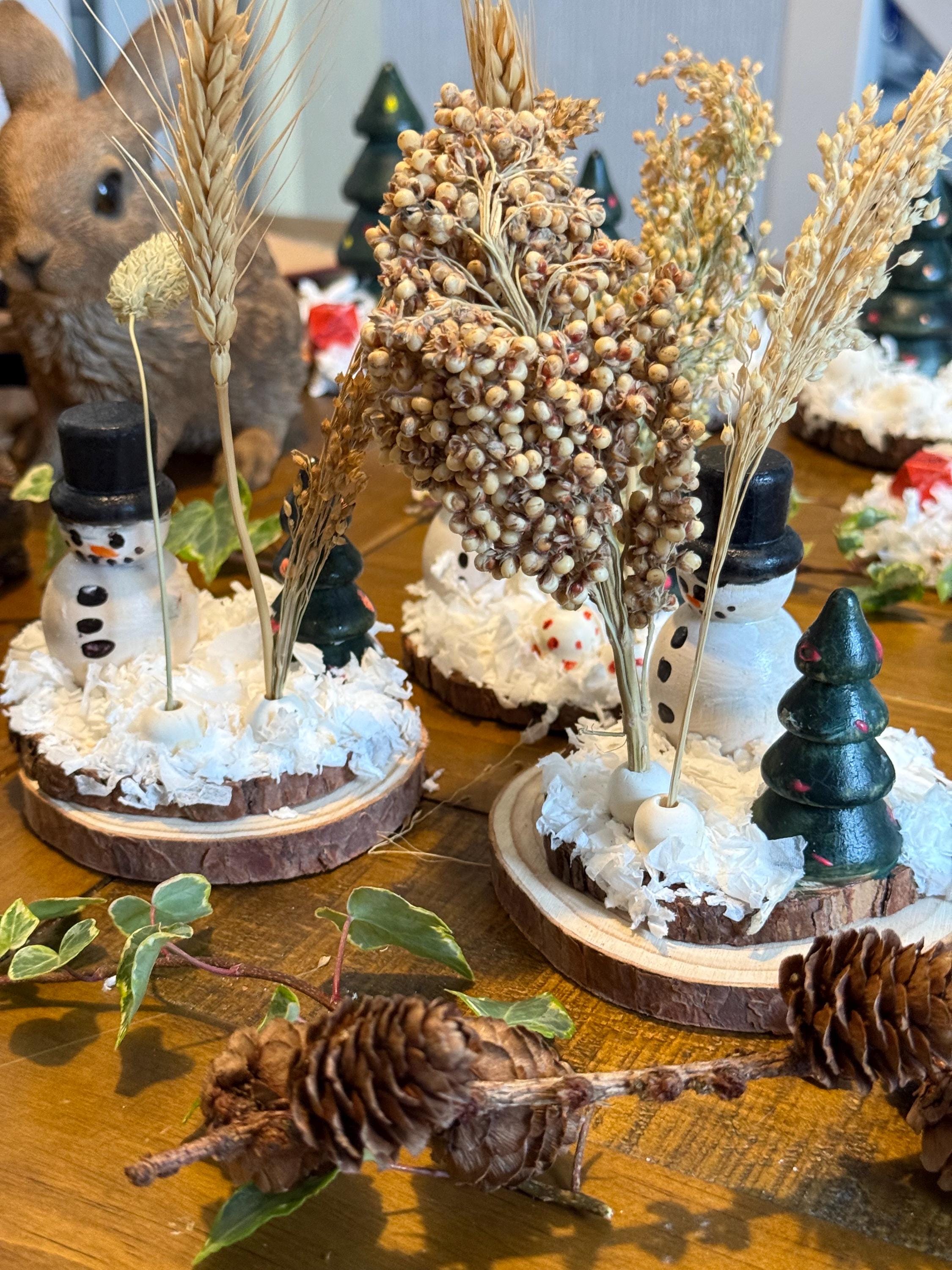 Christmas Hamster Forage Holder: Handmade Festive Cage Decor