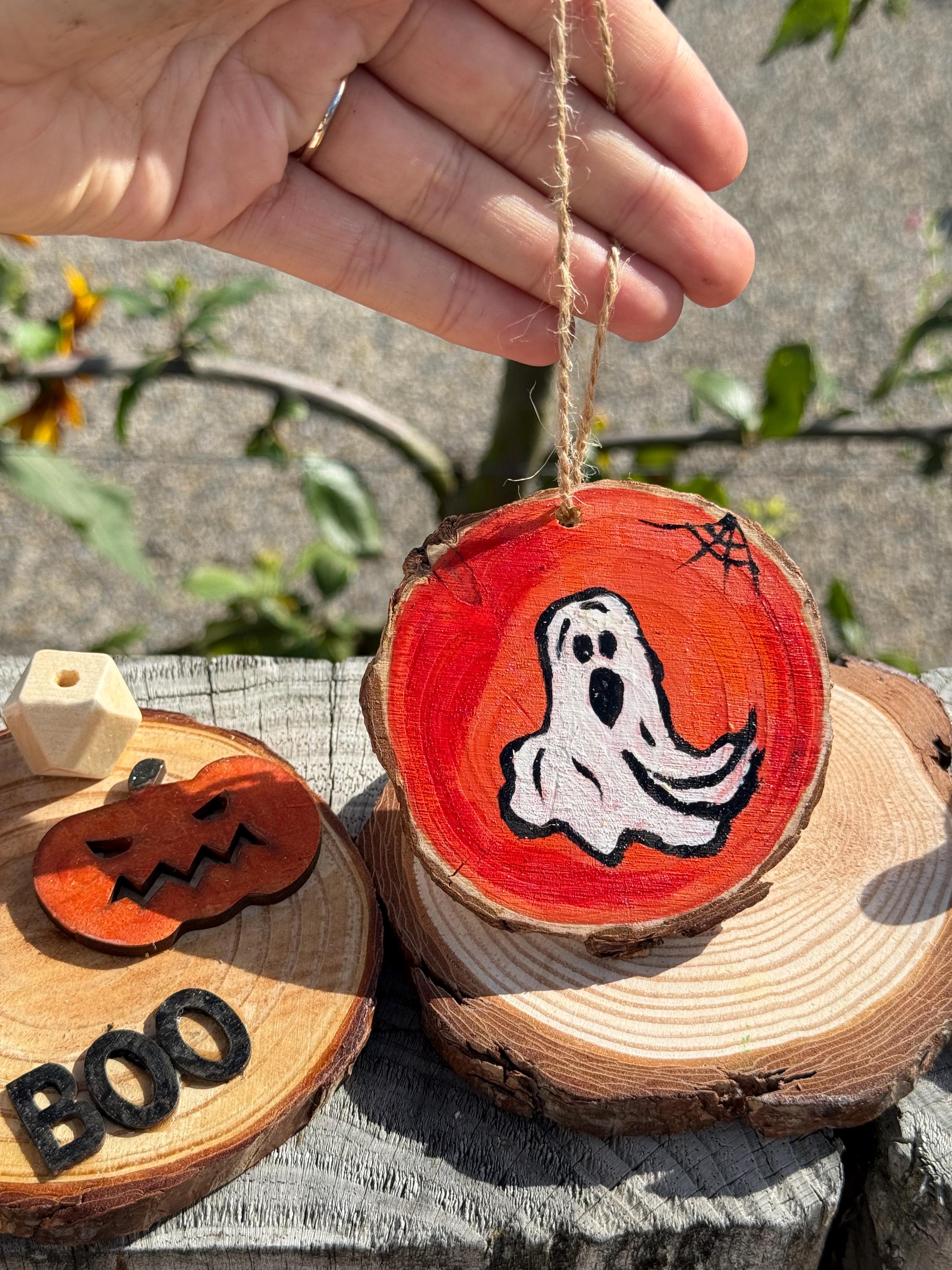 Hand Painted Ghost Wooden Slice Ornament: Rustic Halloween Decor