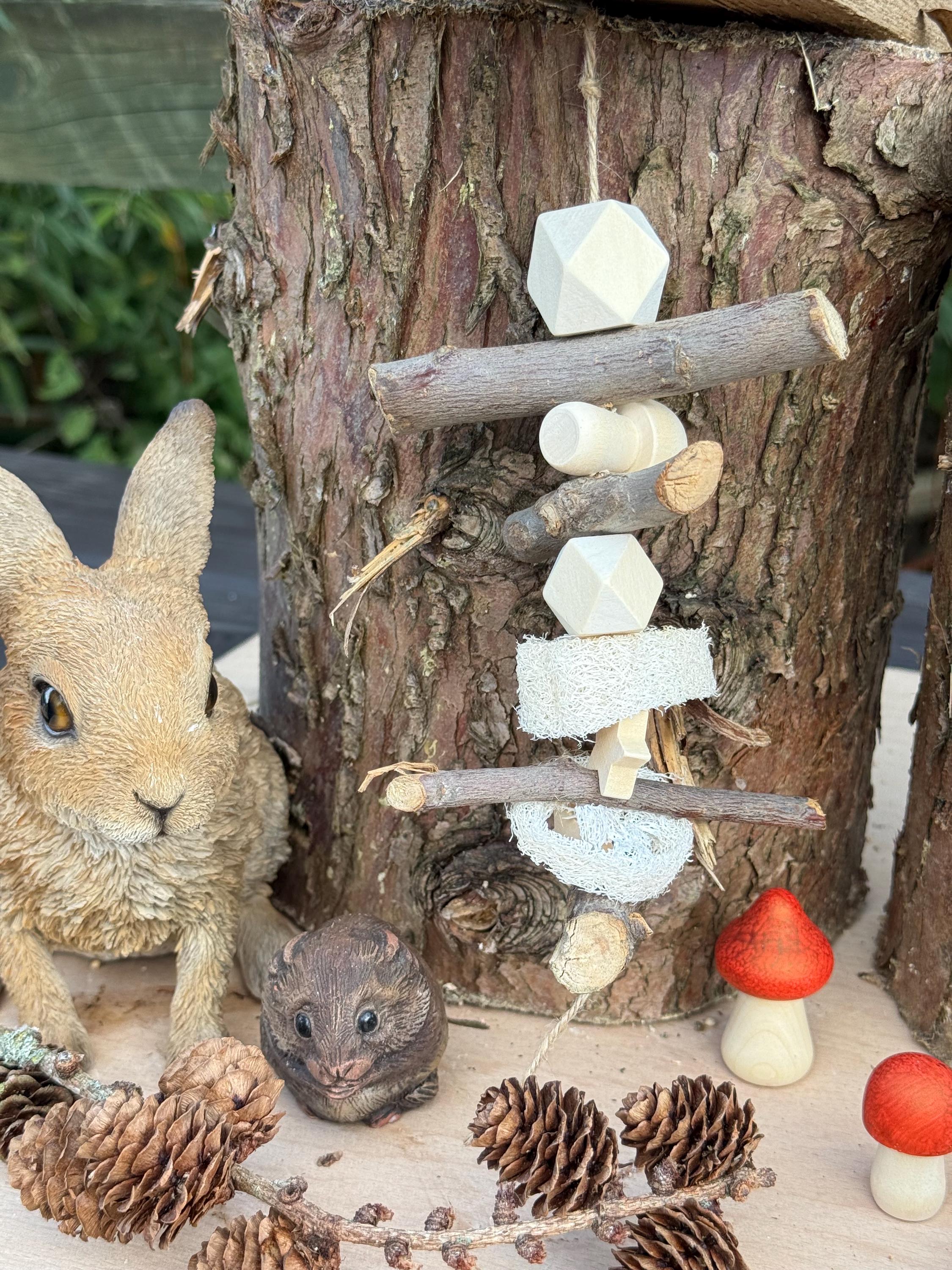 Hanging Garland Apple Sticks & Loofah For Hamsters, Rabbits, Guineapigs