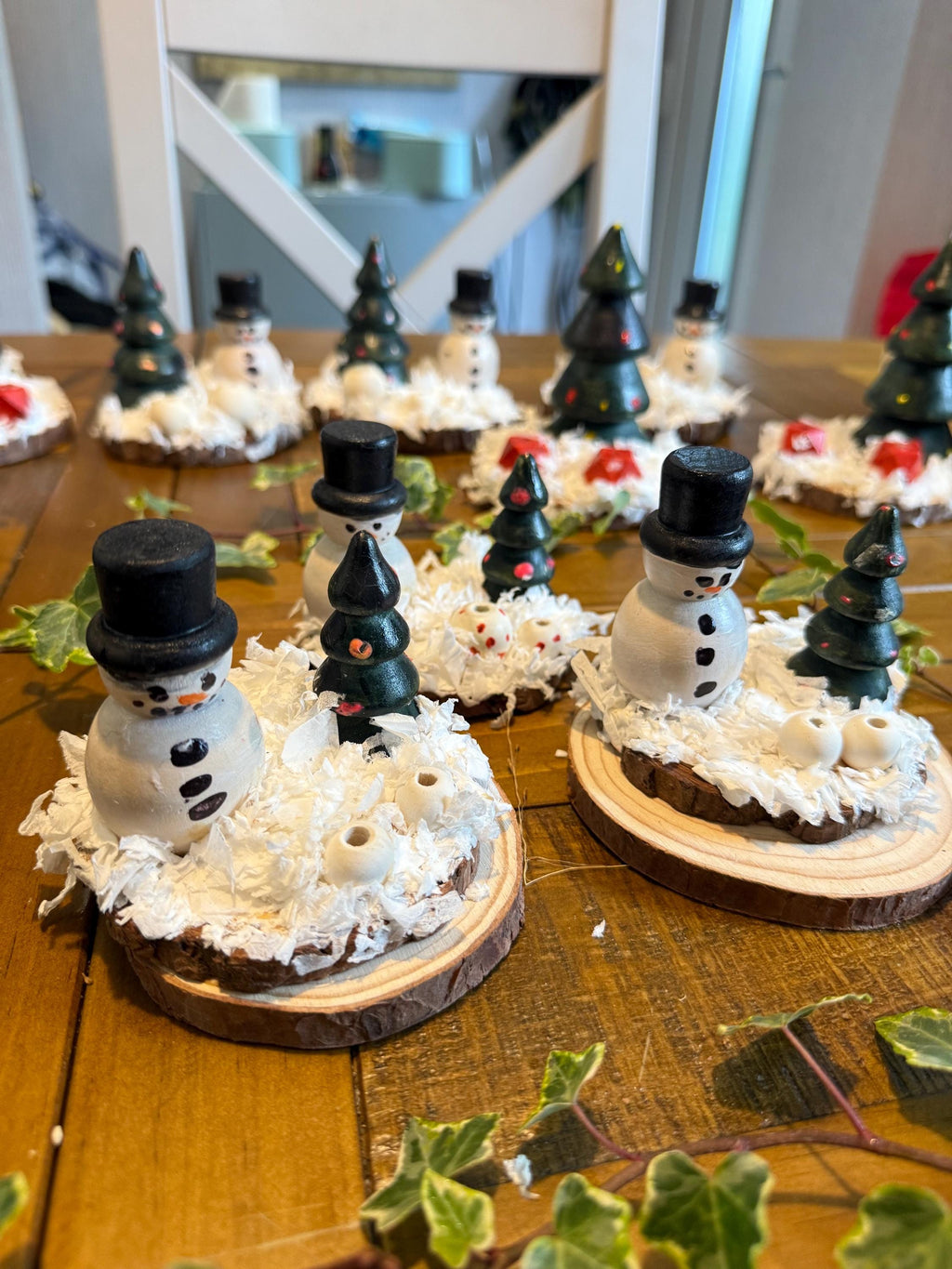 Christmas Hamster Forage Holder: Handmade Festive Cage Decor