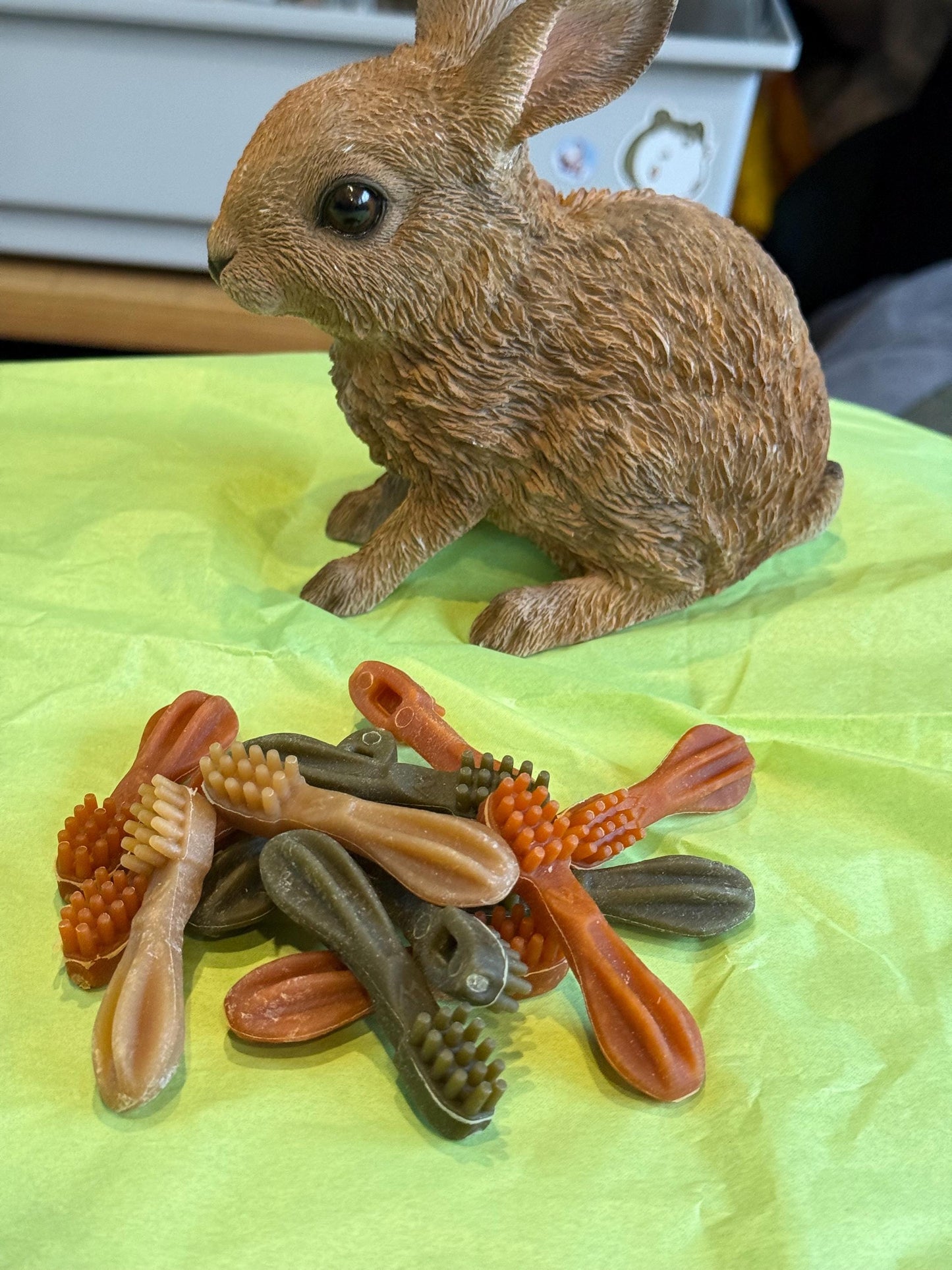 XS Whimzee Toothbrush Chews For Hamsters, Gerbils, Rats & Puppies