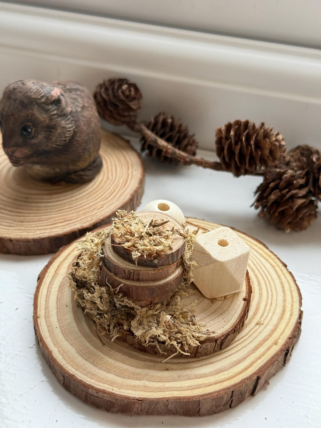 Log Stack Spray Holder Foraging Toy For Small Animals, Hamster Safe Moss