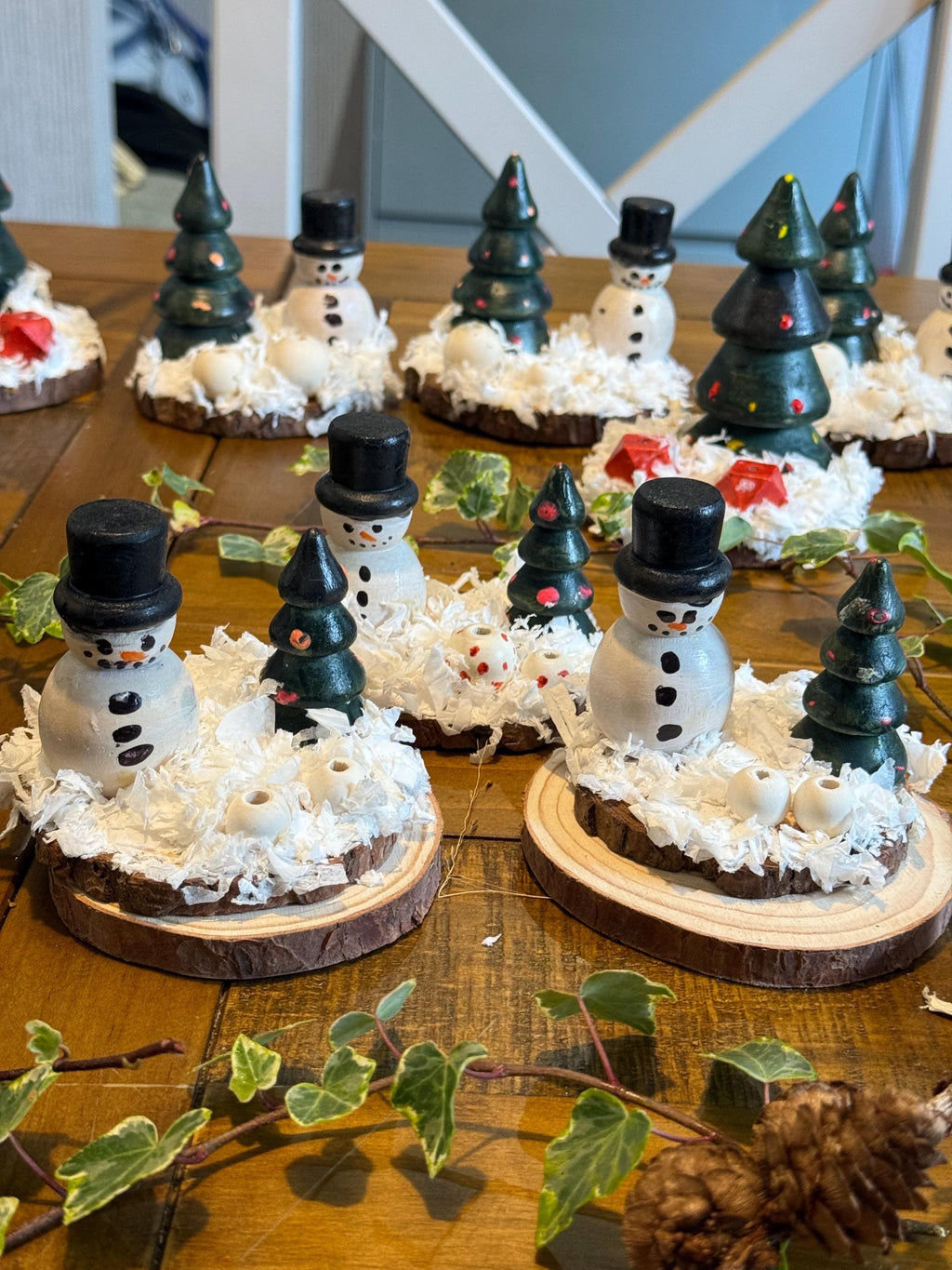 Christmas Hamster Forage Holder: Handmade Festive Cage Decor