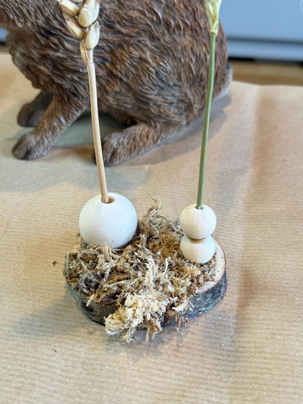 Moss Covered Hamster Spray Holder: Natural Foraging Enrichment