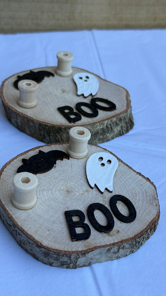 Halloween “Boo” spray holder for hamster cages