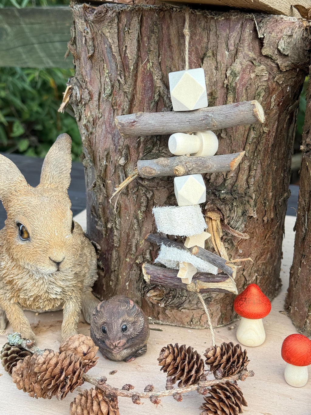 Hanging Garland Apple Sticks & Loofah For Hamsters, Rabbits, Guineapigs