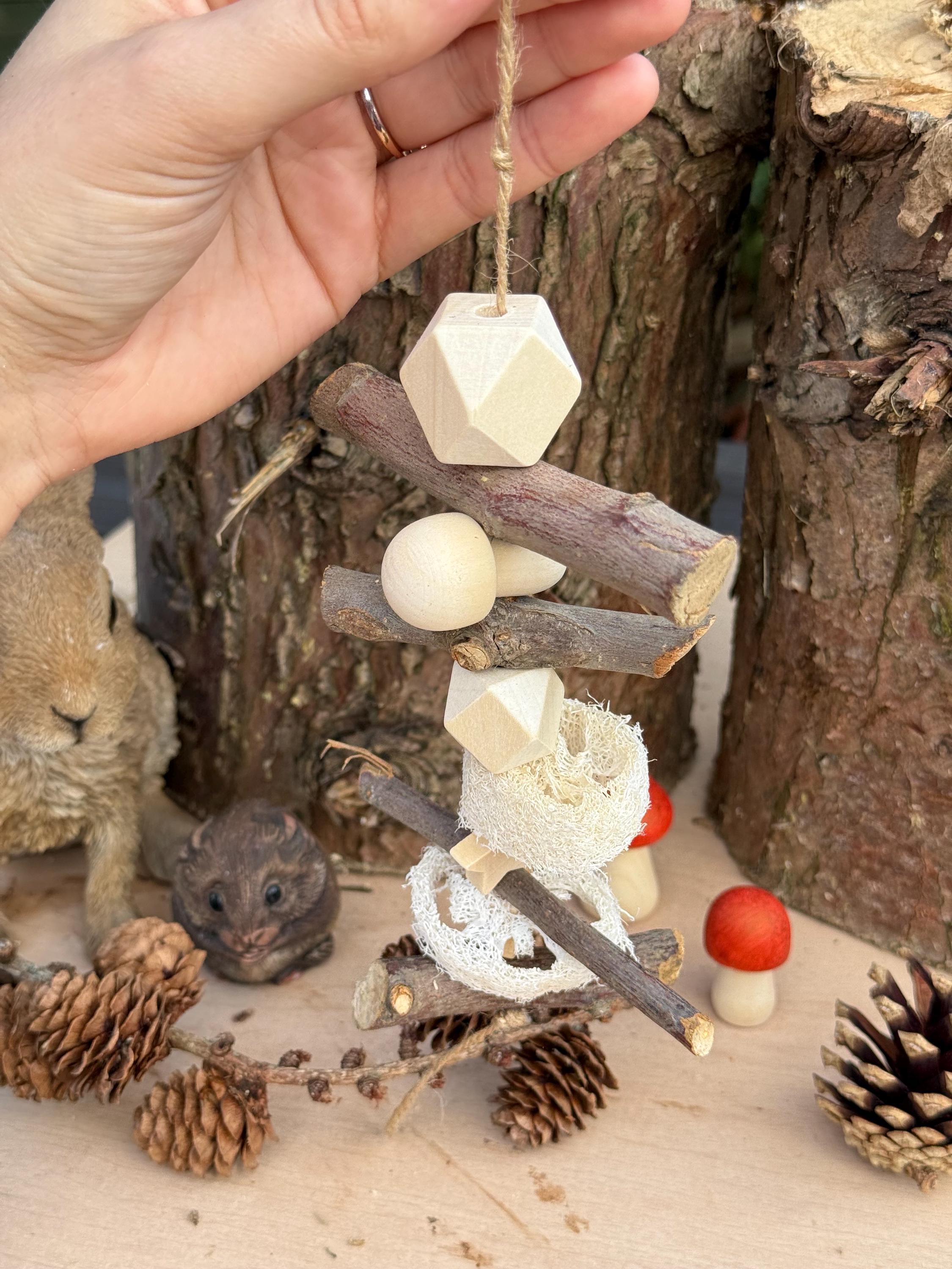 Hanging Garland Apple Sticks & Loofah For Hamsters, Rabbits, Guineapigs