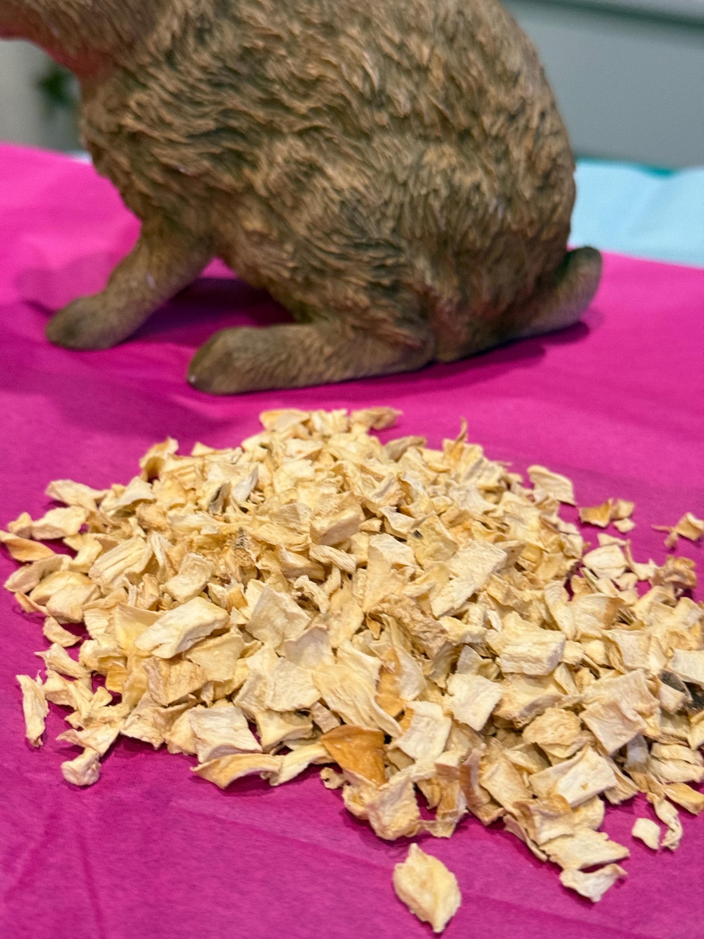 Dried Parsnip Flakes For Small Animals Hamster Treats