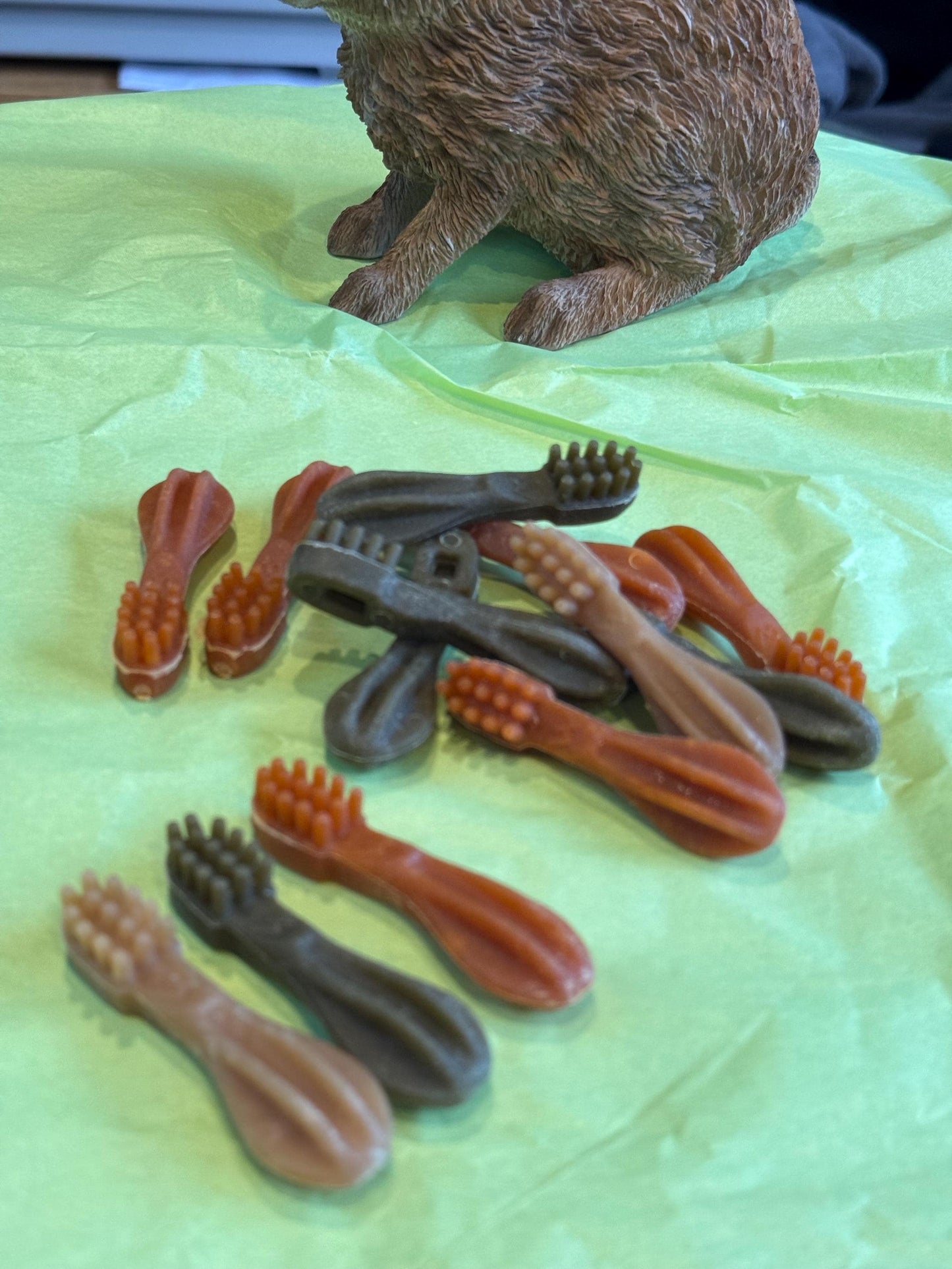 XS Whimzee Toothbrush Chews For Hamsters, Gerbils, Rats & Puppies