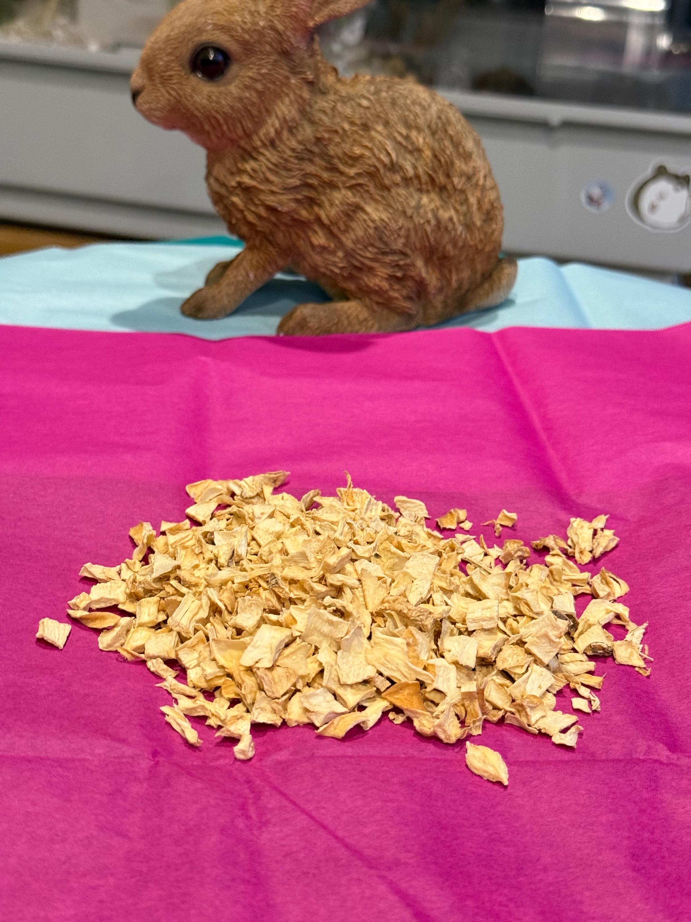 Dried Parsnip Flakes For Small Animals Hamster Treats