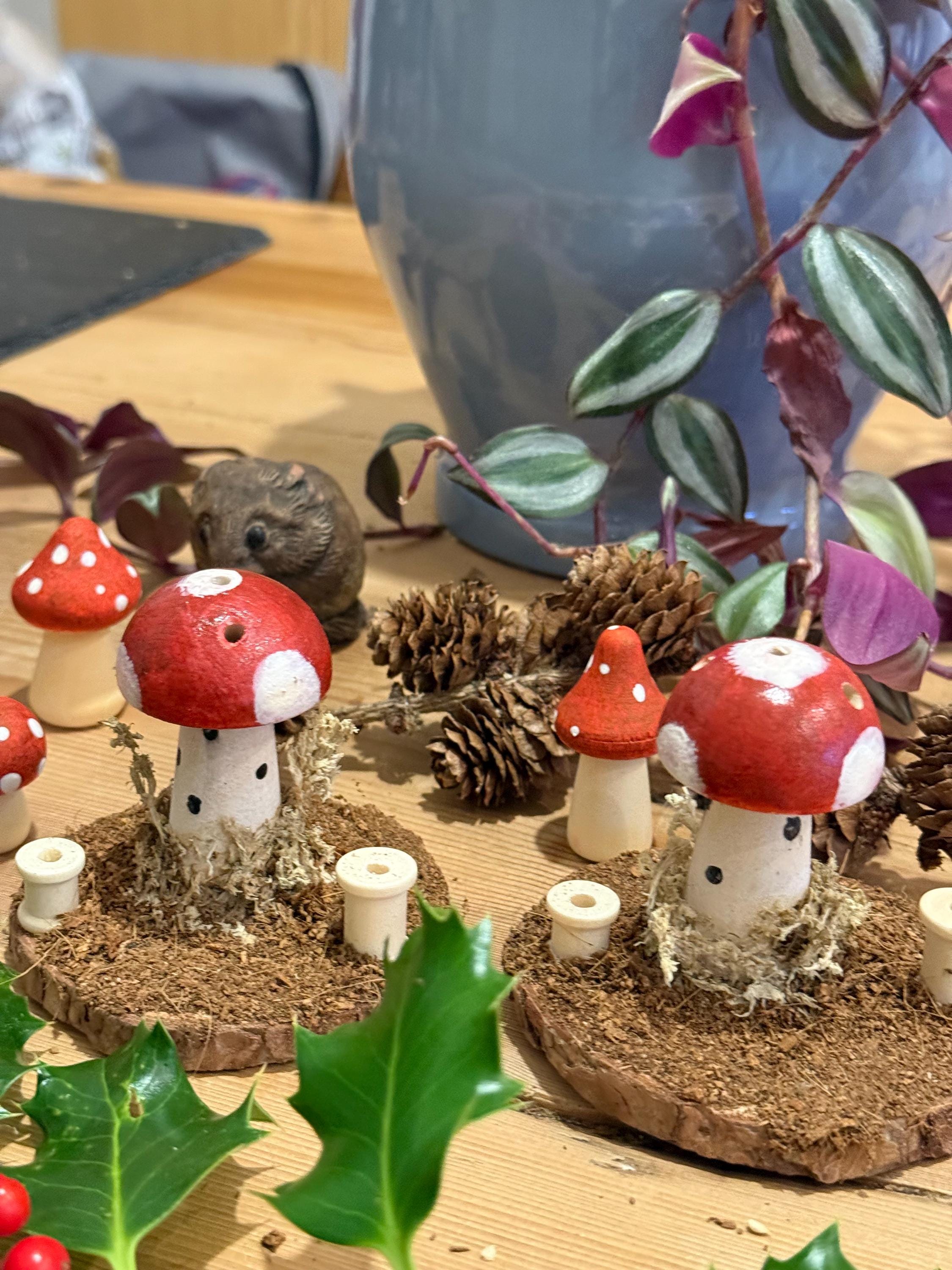 Fairy Garden Woodland Red Toadstool Spray Holder Enrichment For Hamsters And Small Animals