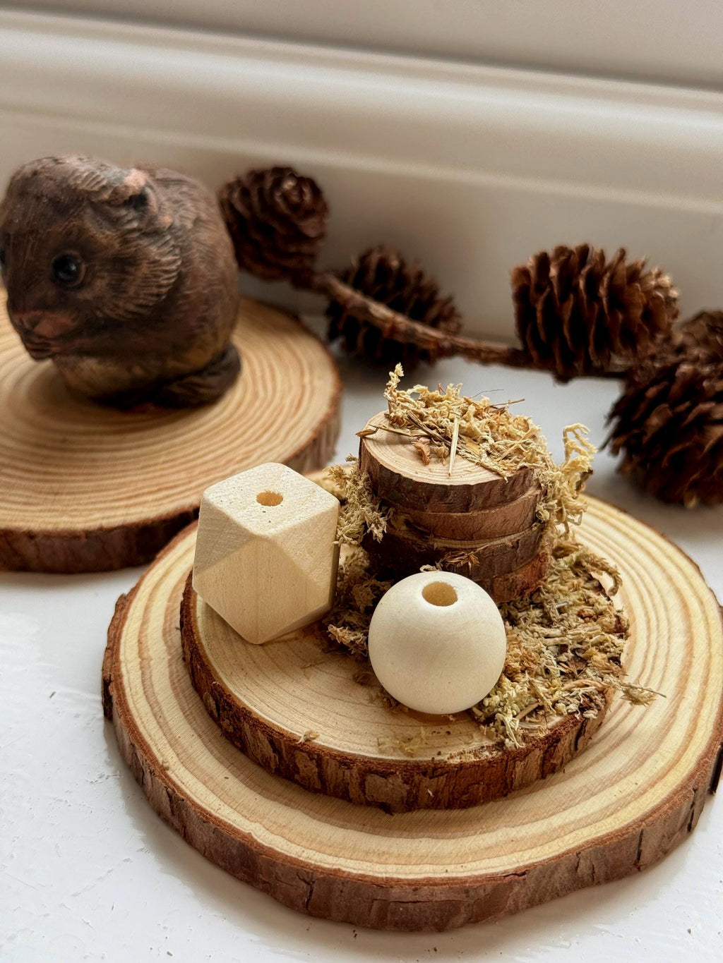 Log Stack Spray Holder Foraging Toy For Small Animals, Hamster Safe Moss