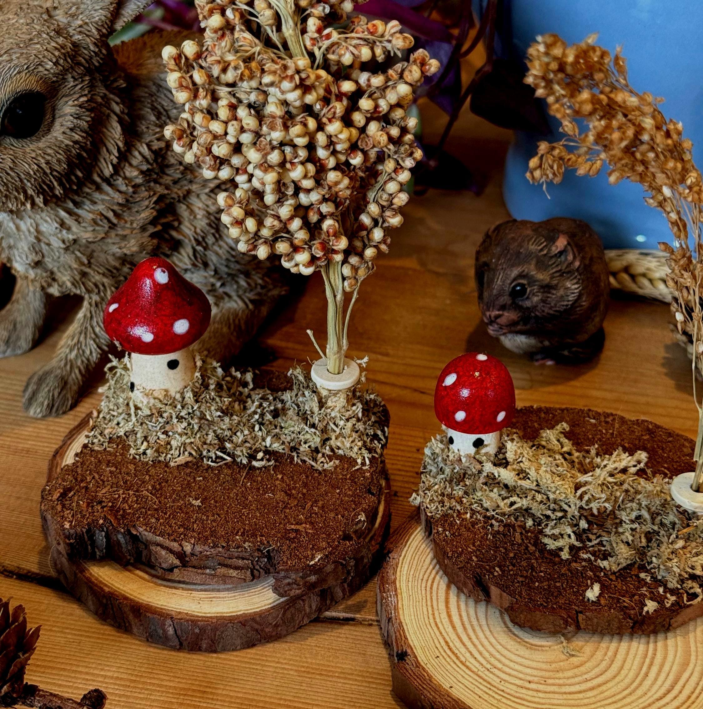 Mossy Woodland Spray Holder Hamster Mushroom Chew Toy Fairy Cage Theme