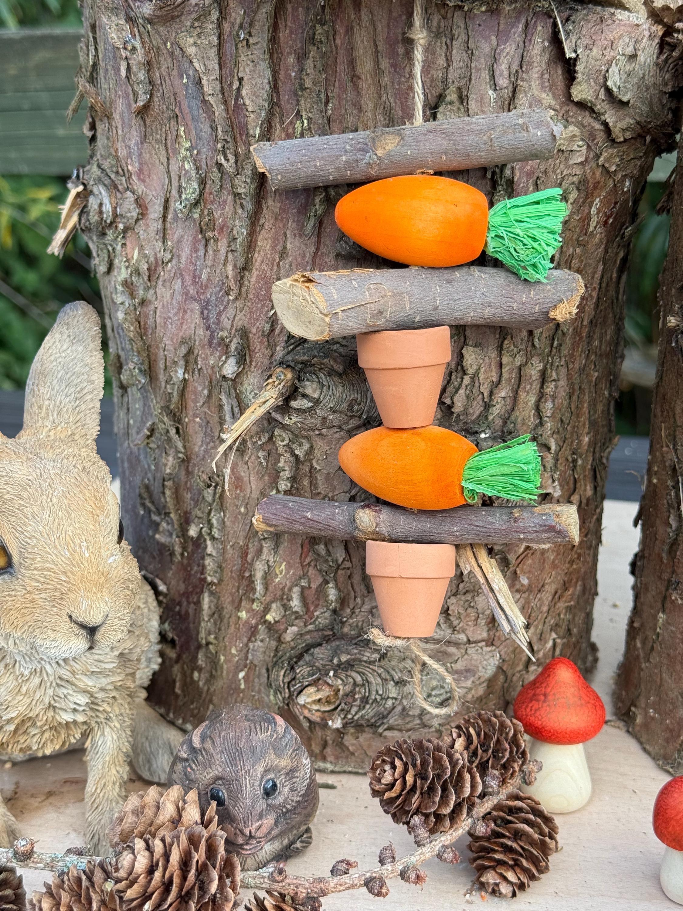 Hanging Pots, Carrot & Apple Sticks Chew Toy Garland For Hamsters, Rabbits, Guineapigs