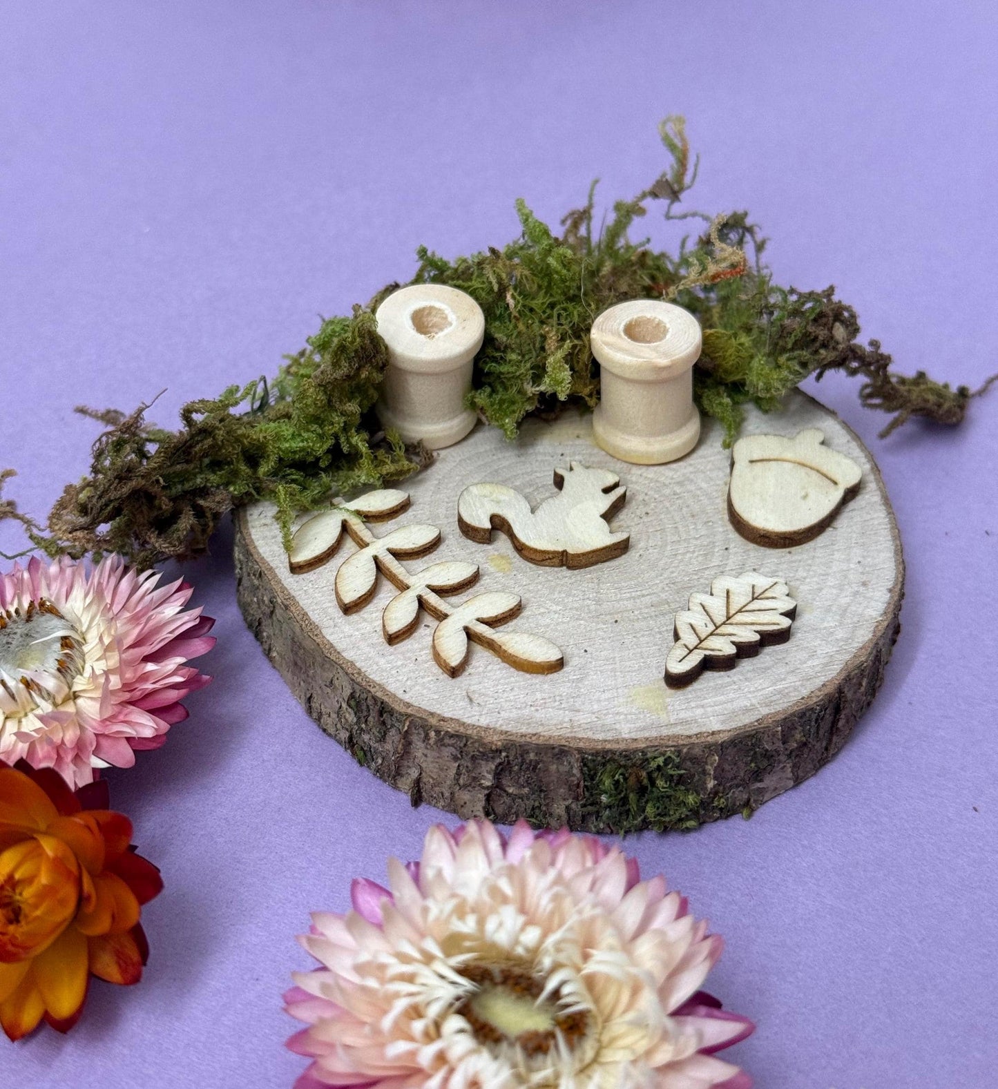 Mossy Woodland Figures Spray Holder Hamster  Chew Toy Fairy Cage Theme